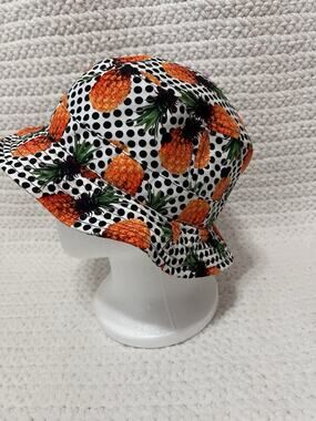 Original Chuck Pineapple Polka Dot Bucket Hat White Black Tropical Print OS